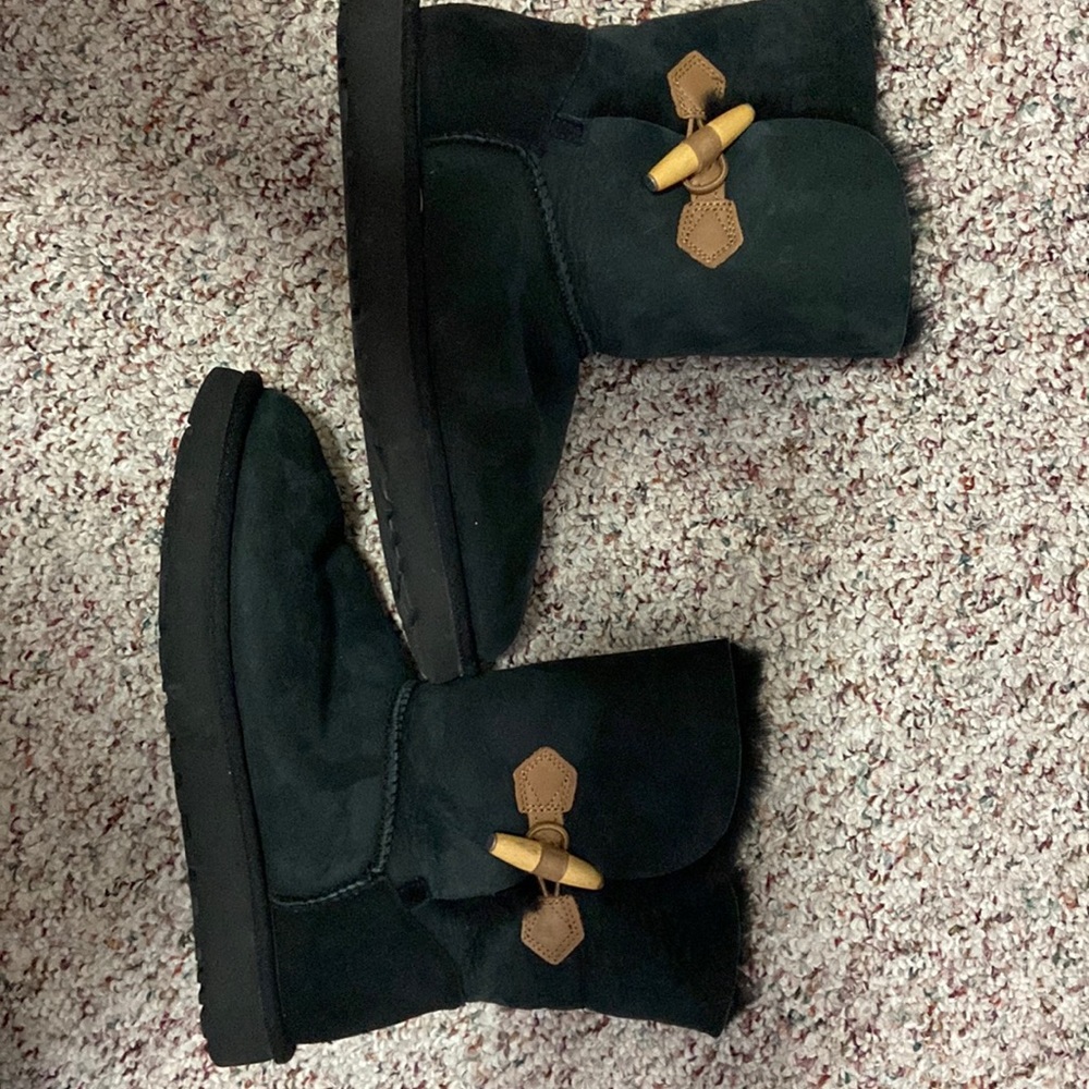 Black UGG Boots, women’s 9